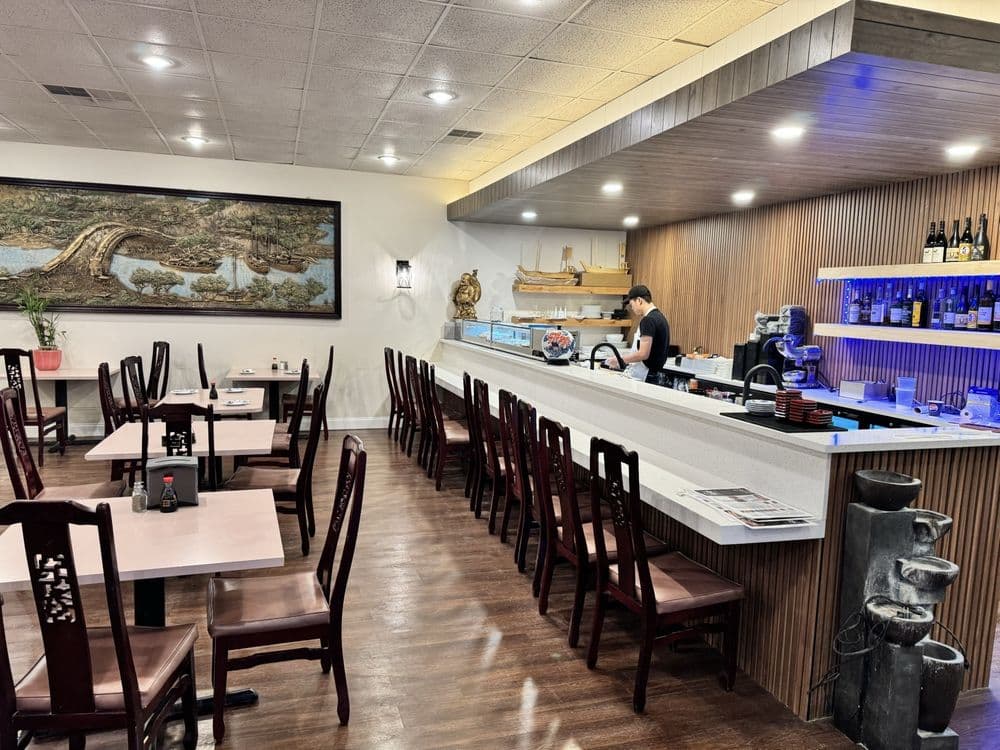 Otoro Sushi and Ramen restaurant food